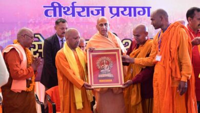 मुख्यमंत्री योगी आदित्यनाथ ने बौद्ध महाकुम्भ यात्रा का किया शुभारंभ