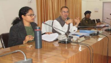 जिलाधिकारी ने कार्यालयाध्यक्षों और नियोजकों को आंतरिक परिवाद समिति गठित करने के निर्देश