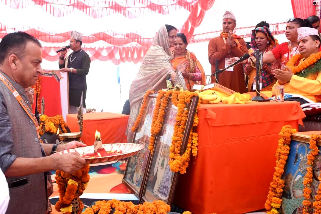 नेपाल के लोगों में प्रयागराज के साथ साथ अयोध्या और काशी का भी बढ़ा क्रेज