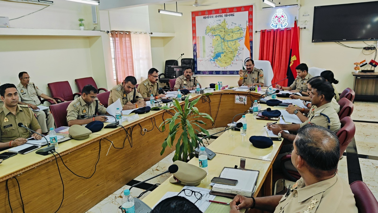 आकस्मिक परिस्थितियों के दृष्टिगत दंगा/बलवा से निपटने व नियंत्रण हेतु सोनभद्र पुलिस है तैयार- आईजी विंध्याचल