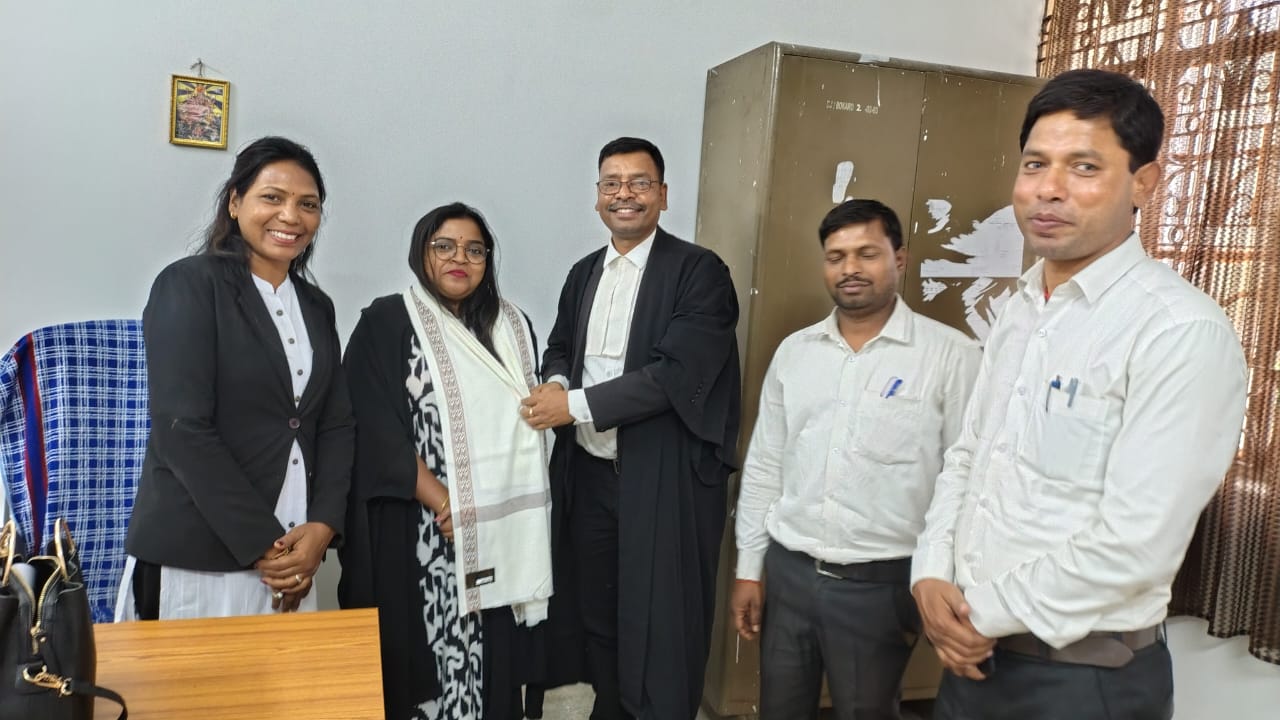 बोकारो में स्थानांतरित न्यायिक पदाधिकारियों को भावभीनी विदाई