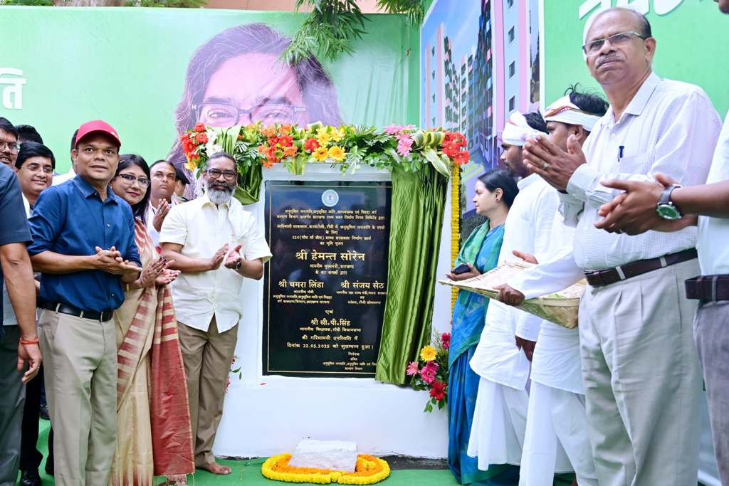 मुख्यमंत्री ने कहा -विद्यार्थियों के बेहतर भविष्य के लिए सरकार सभी आवश्यक संसाधन कराएगी उपलब्ध