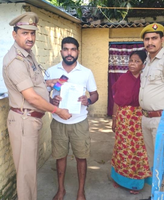 ओबरा पुलिस द्वारा शातिर अपराधी जयमंगल का कराया गया जिला बदर का आदेश