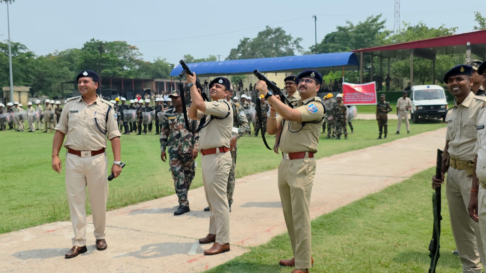 मॉक ड्रिल में जवानों को आपातकाल से निपटने को सिखाया गया गुर