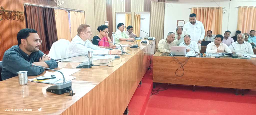 अर्न्तराष्ट्रीय योग दिवस‘‘ का मुख्य कार्यक्रम 21 जून को विशिष्ट स्टेडियम तियरा में होगा आयोजित-जिलाधिकारी