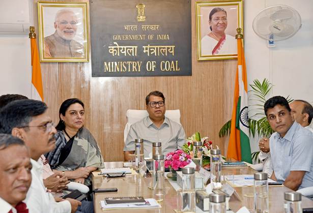 केंद्रीय कोयला एवं खान मंत्री ने सीएमपीएफओ के सी केयर्स संस्करण 2.0 का शुभारंभ किया