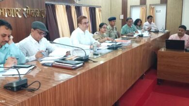 सोनभद्र में वन ट्रिलियन डॉलर अर्थव्यवस्था लक्ष्य की जिलाधिकारी ने की समीक्षा, सम्बन्धित को दिये कड़े निर्देश