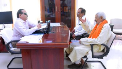 मुख्य निर्वाचन अधिकारी ने 25 पंजीकृत अमान्यता प्राप्त राजनीतिक दलों की सुनवाई की