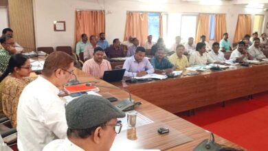 नवीन व्यवस्था अन्तर्गत सी0एम0 डैशबोर्ड के माध्यम से जिलाधिकारी ने की विकास कार्यों की समीक्षा बैठक