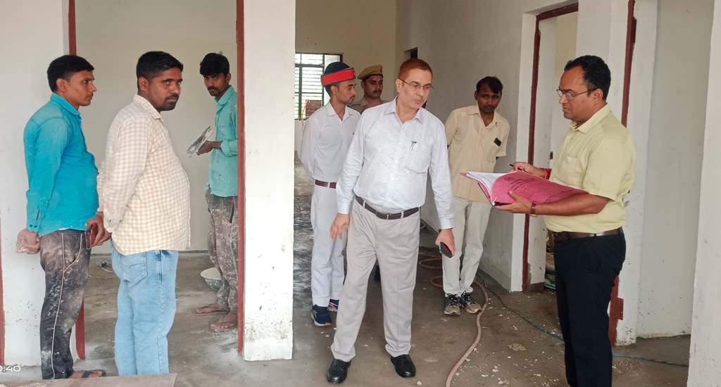 जिलाधिकारी ने जिला संयुक्त चिकित्सालय, लोढ़ी सोनभद्र का औचक निरीक्षण किये। जिलाधिकारी ने जिला संयुक्त चिकित्सालय, लोढ़ी सोनभद्र का औचक निरीक्षण किये।