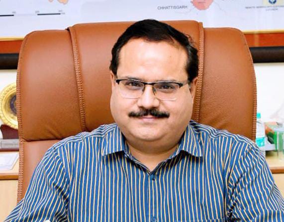 उत्तर प्रदेश में पंजीकृत 121 राजनैतिक दलों को कारण बताओ नोटिस जारी