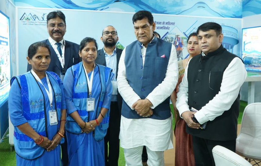नोएडा में आयोजित अंतर्राष्ट्रीय व्यापार मेला 2025 में यूपीनेडा और नगर विकास विभाग का शानदार प्रदर्शन