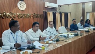 प्रधानमंत्री रोजगार सृजन कार्यक्रम, मुख्यमंत्री युवा रोजगार आदि योजनाओं की समीक्षा