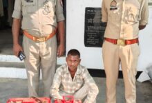 थाना चोपन पुलिस ने 1 शातिर चोर को किया गिरफ्तार, कब्जे से चोरी की 5 बैटरी बरामद थाना चोपन पुलिस ने 1 शातिर चोर को किया गिरफ्तार, कब्जे से चोरी की 5 बैटरी बरामद
