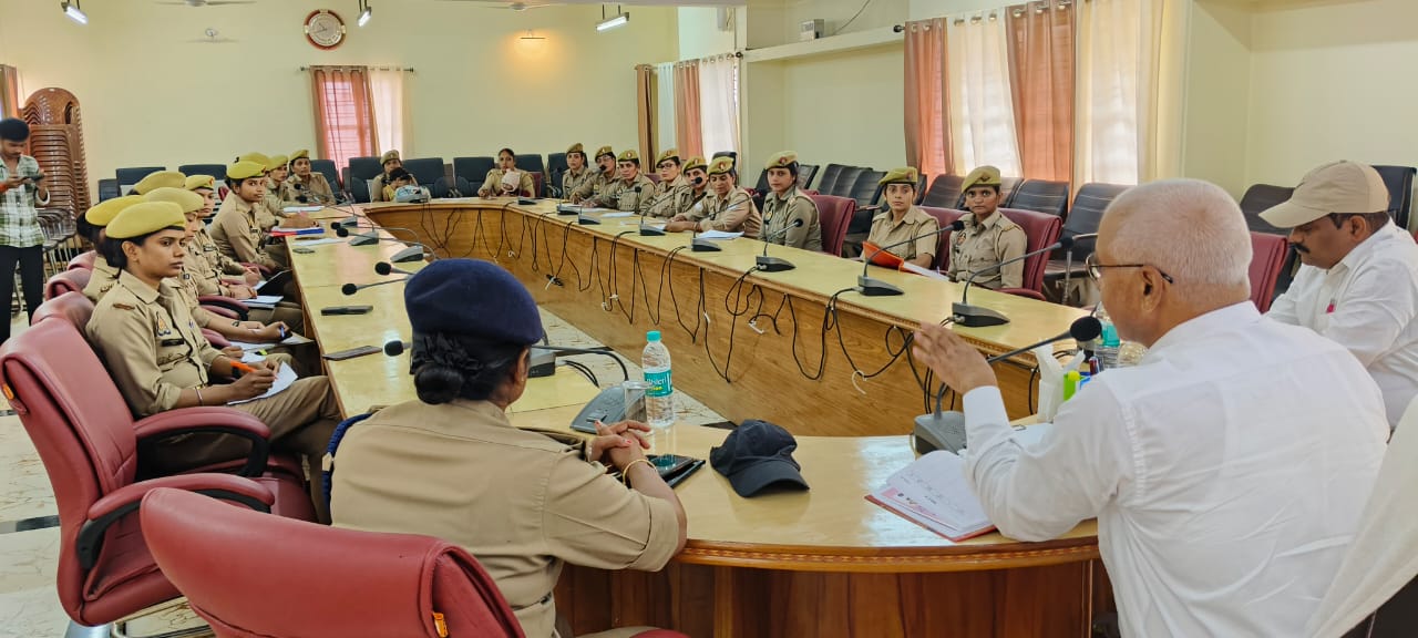 Mission Shakti 5.0 के अंतर्गत पुलिस लाइन्स सोनभद्र में एक विशेष कार्यशाला का आयोजन  Mission Shakti 5.0 के अंतर्गत पुलिस लाइन्स सोनभद्र में एक विशेष कार्यशाला का आयोजन