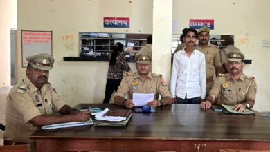 ओबरा पुलिस द्वारा दुष्कर्म सम्बन्धित प्रकरण में 1 अभियुक्त को किया गिरफ्तार  ओबरा पुलिस द्वारा दुष्कर्म सम्बन्धित प्रकरण में 1 अभियुक्त को किया गिरफ्तार