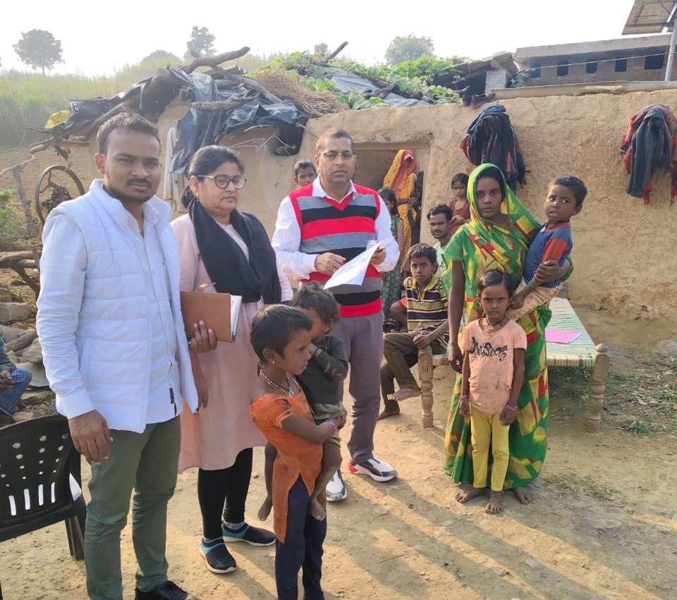 बिल्ली मारकुण्डी खनन दुर्घटना में मृतक व्यक्तियों के परिजनों को अनुदान देने की कार्यवाही की गयी शुरू-जिलाधिकारी