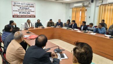  राज्य सूचना आयुक्त उत्तर प्रदेश द्वारा सूचना अधिकार अधिनियम के तहत लम्बित अपीलों/शिकायतों की, समीक्षा बैठक