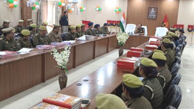 पुलिस महानिरीक्षक विंध्याचल द्वारा जनपदों के सहायक नोडल अधिकारी कर्मियों के साथ की समीक्षा
