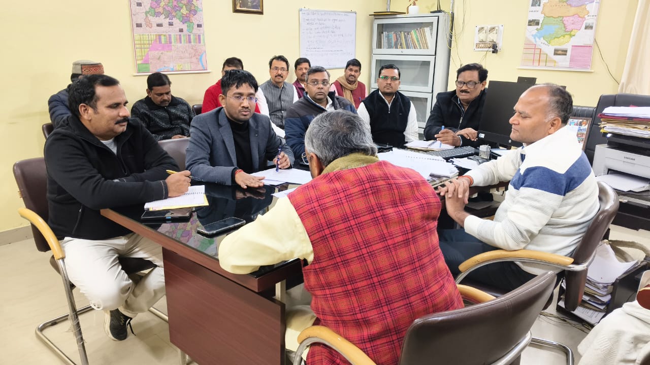 धान खरीद में शिथिलता पाये जाने पर सम्बन्धित अधिकारी की जिम्मेदारी की जायेगी तय-विधायक सदर