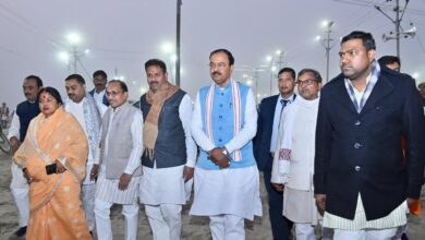 माघ मेला क्षेत्र का उप मुख्यमंत्री ने किया निरीक्षण, संगमतट पर की पूजा-अर्चना