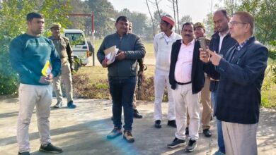 जिलाधिकारी ने मिनी स्टेडियम कठपुरवा का किये औचक निरीक्षण