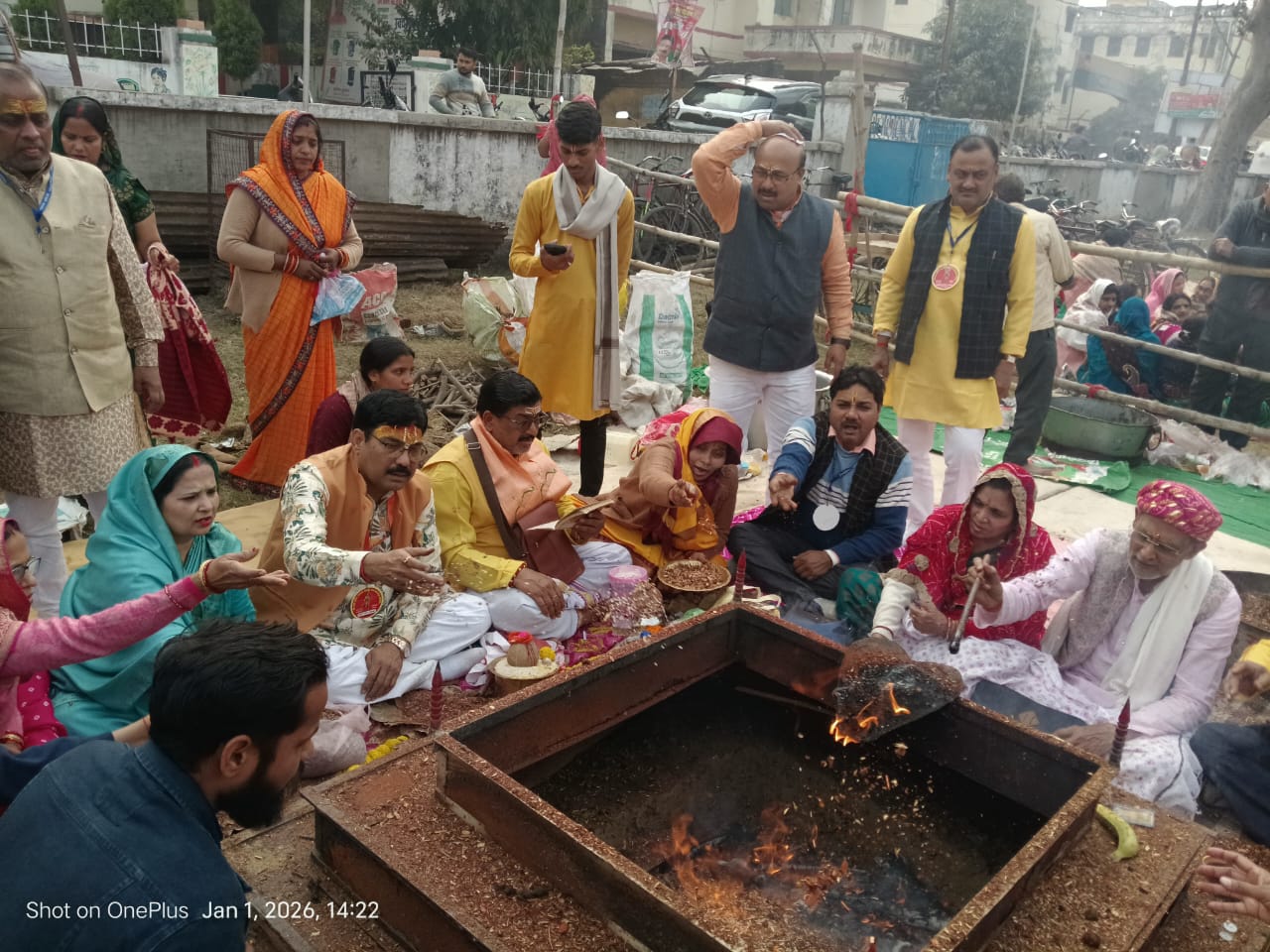 श्री राम राज्याभिषेक की सजी भव्य झाकी, आनंद उत्सव में मग्न हुए भक्त