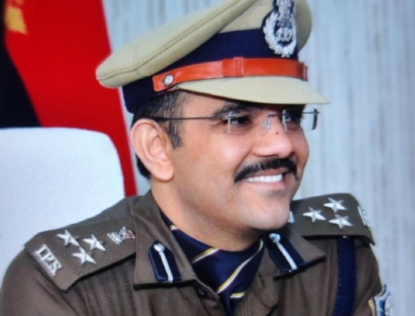 चंपारण रेंज अंतर्गत वर्ष 2024 की तुलना में 2025 में सामान्य चोरी, वाहन चोरी एवं उत्पाद अधिनियम के कांडों में वृद्धि हुई है तो वहीं हत्या डकैती व लूट जैसे कांडों में कमी आई है