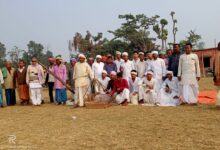 एक नज़र धरूहट पर,जिनका मित्र हैं,सखा है,सहचर है जंगल