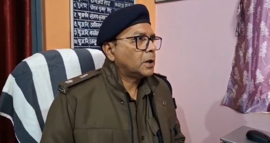 बगहा पुलिस की बड़ी कार्रवाई, 203 किलो से अधिक गांजा बरामद, तस्करों की तलाश तेज बगहा पुलिस की बड़ी कार्रवाई, 203 किलो से अधिक गांजा बरामद, तस्करों की तलाश तेज