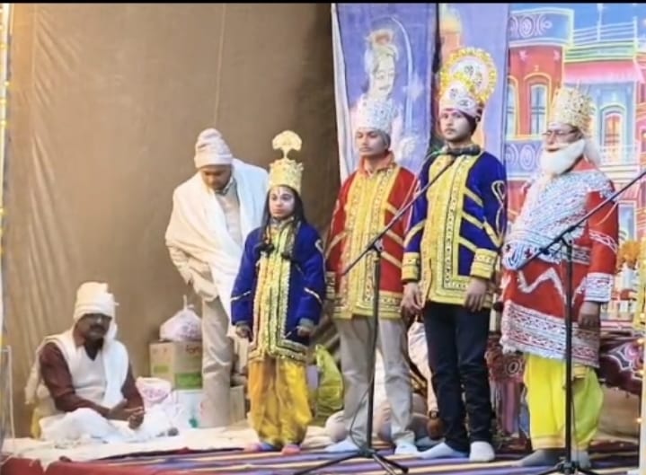 सिंदुरिया श्री रामलीला-मर्यादा पुरुषोत्तम भगवान श्री राम का धरा पर अवतरण हुआ ।