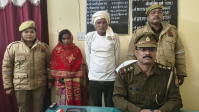 मृतका की हत्या किसी बाहरी व्यक्ति द्वारा नहीं, बल्कि उसके पिता द्वारा ही गला दबाकर की गई थी।