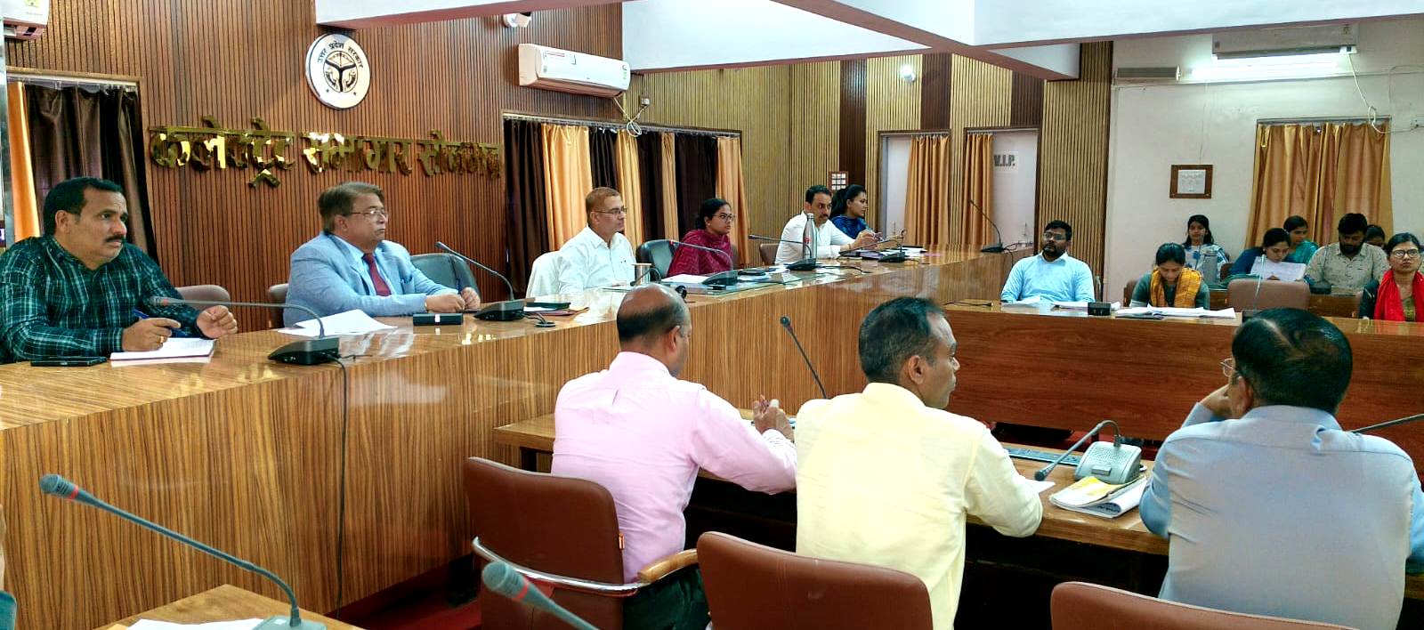 आयुष्मान कार्ड निर्माण में तेजी लाने के निर्देश, लापरवाही पर होगी सख्त कार्रवाई-जिलाधिकारी आयुष्मान कार्ड निर्माण में तेजी लाने के निर्देश, लापरवाही पर होगी सख्त कार्रवाई-जिलाधिकारी