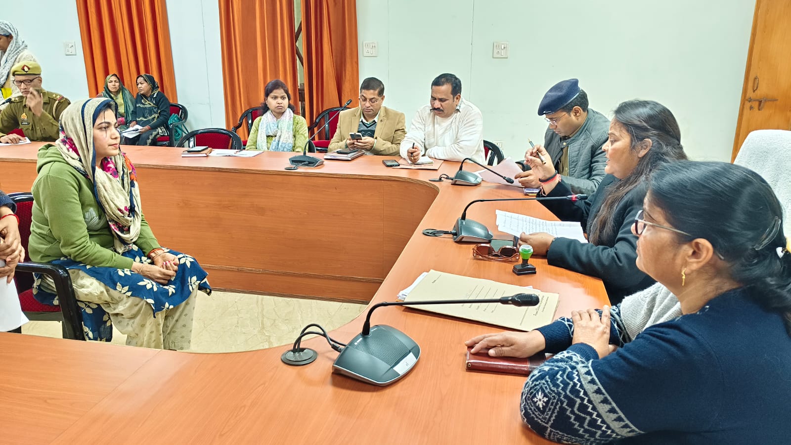 महिलाओं की सुरक्षा, महिला उत्पीड़न की शिकायतों पर त्वरित कार्रवाई के निर्देश,