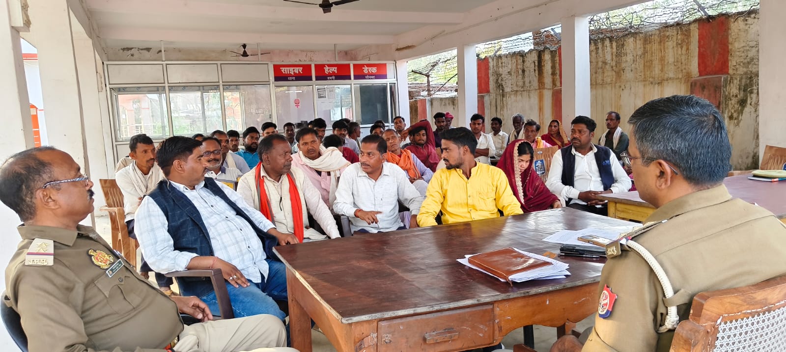 पुलिस अधीक्षक सोनभद्र के निर्देशन में होली व ईद को लेकर जनपदभर में हाई अलर्ट