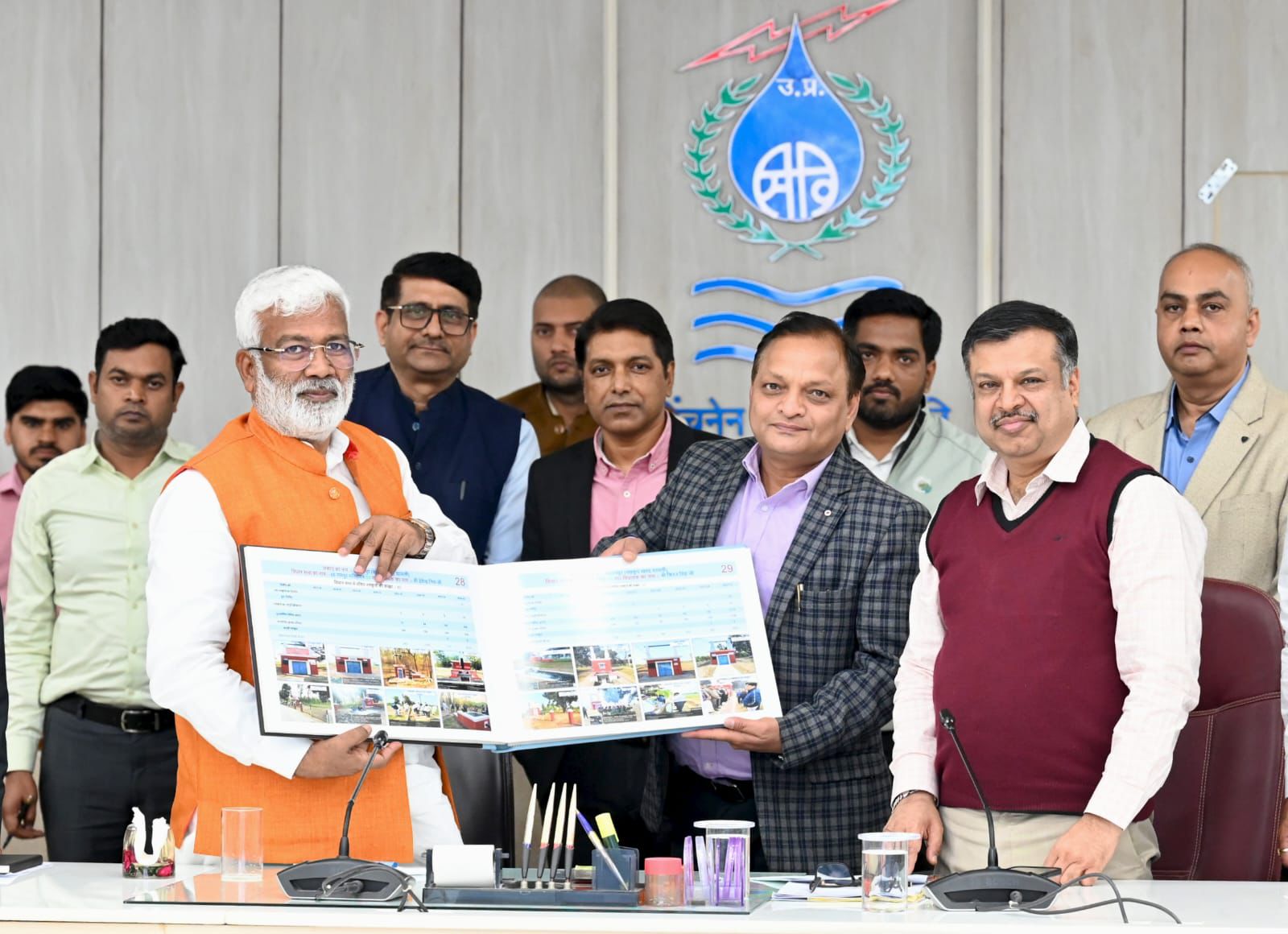 अतिक्रमण के मामलों में करें सख़्त कार्रवाई, भविष्य में पुनः अतिक्रमण न हो-स्वतंत्र देव सिंह
