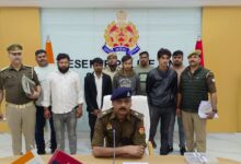 न्यूड फोटो वायरल करने की धमकी देकर साइबर ठगी करने वाले अंतरजनपदीय गैंग का भंडाफोड़, 4 अभियुक्त गिरफ्तार-