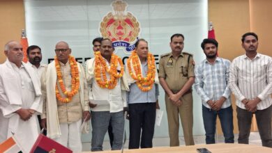 जनपद सोनभद्र में सेवानिवृत्त पुलिसकर्मियों को दी गई गरिमामय विदाई