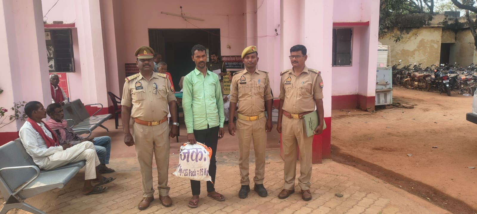 पुलिस द्वारा 04 किग्रा अवैध गांजा के साथ 01 अभियुक्त गिरफ्तार