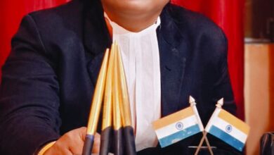 एक-एक लाख रुपये की दो जमानत पेश करने पर रिहाई का आदेश