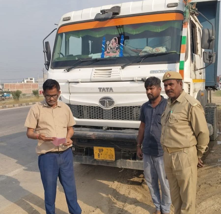 खनन न्यूज-25 ट्रकों से 20 लाख जुर्माना वसूला, एक दर्जन वाहन सीज.! खनन न्यूज-25 ट्रकों से 20 लाख जुर्माना वसूला, एक दर्जन वाहन सीज.!