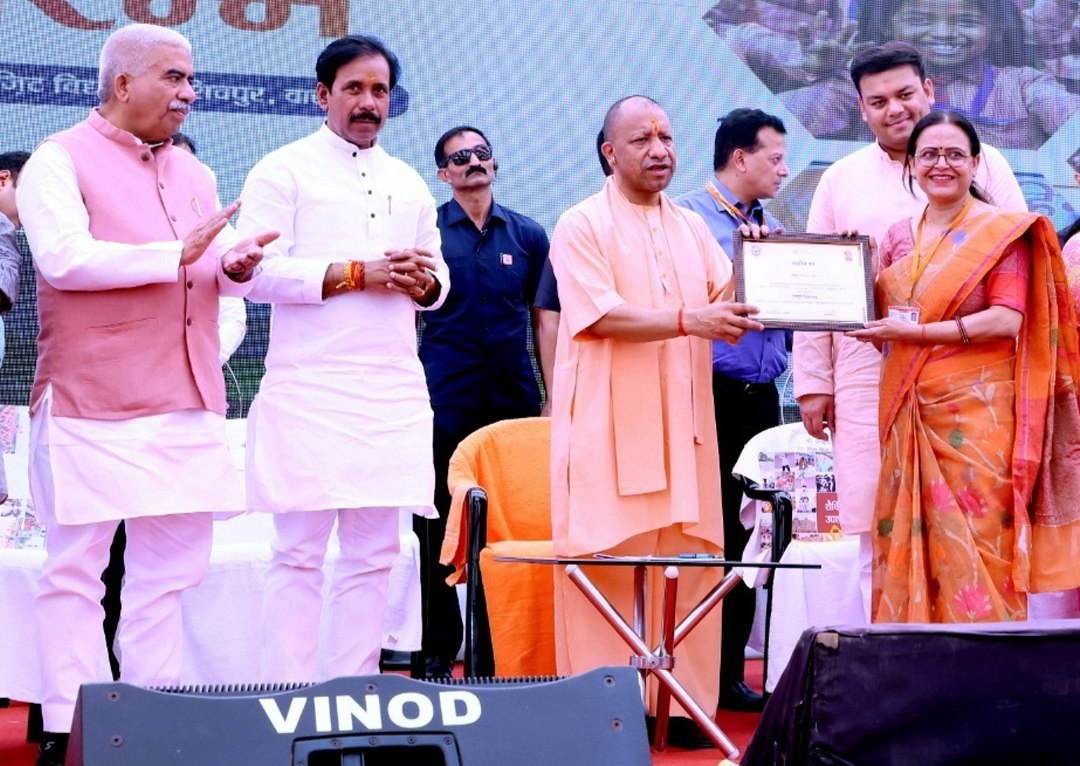 मुख्यमंत्री योगी आदित्यनाथ ने स्कूल चलो अभियान” का शुभारंभ किया मुख्यमंत्री योगी आदित्यनाथ ने स्कूल चलो अभियान” का शुभारंभ किया