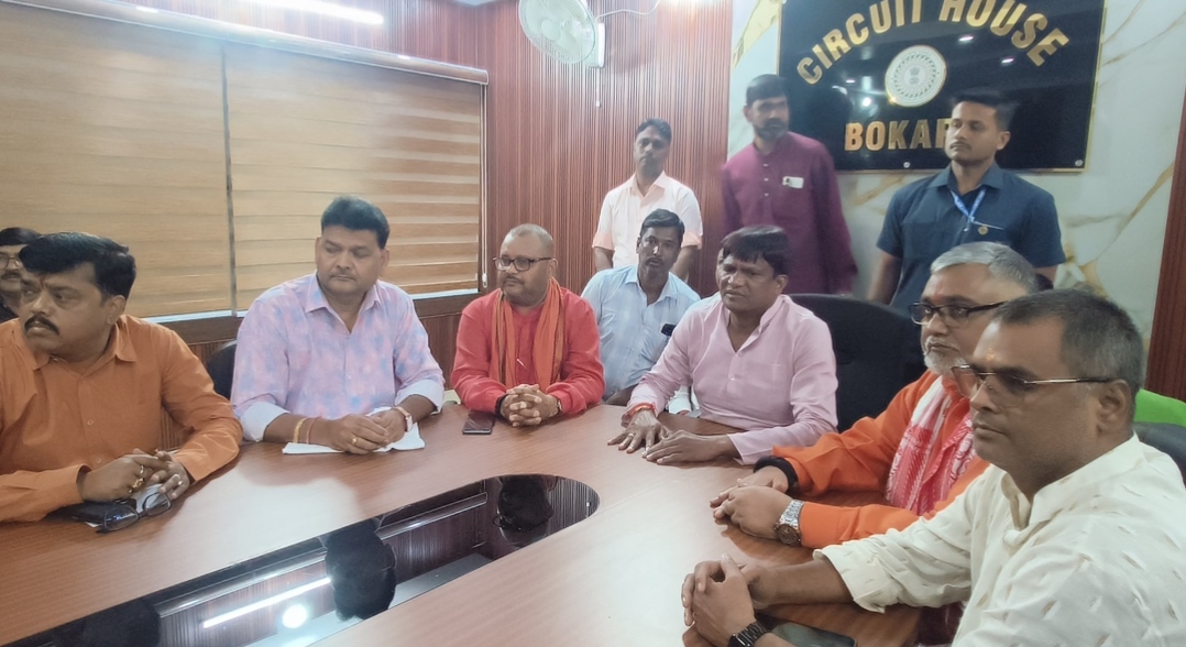 हवाई अड्डा पर दोहरी चरित्र और गंदी राजनीति करना बंद करें: सांसद 