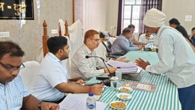 शिकायतकर्ताओं की शिकायतों का निस्तारण गुणवत्तापूर्ण व समयबद्ध तरीके से किया जाये सुनिश्चित-जिलाधिकारी