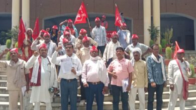 मजदूरों के आंदोलन और नेताओं पर किए जा रहे पुलिसिया कार्रवाई को रोका जाए-वामदल।