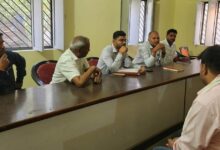 क्रशर ऑनर्स एसोसिएशन के पदाधिकारियों के साथ एक महत्वपूर्ण बैठक की गयी