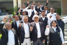 मिर्जापुर में अधिवक्ता साथी की गोली मारकर की गई हत्या पर वकील बिफरे