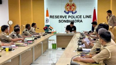 पुलिस लाइन चुर्क में जनपद के समस्त हेड मोहर्रिरों के साथ की गई समीक्षा बैठक