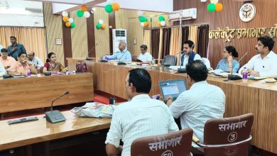 प्रवेश में शिथिलता व लापरवाही बरतने पर सम्बन्धित की जिम्मेदारी तय कर की जायेगी कार्यवाही-जिलाधिकारी