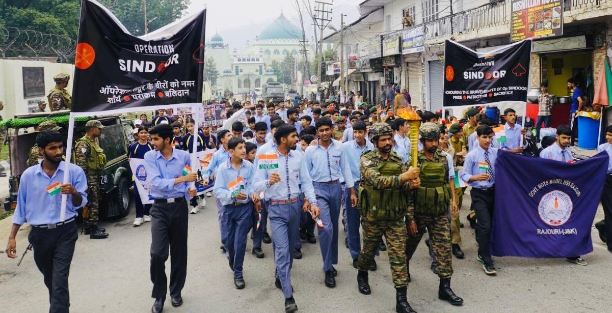 ऑपरेशन सिंदूर की वर्षगांठ पर शहीद डॉ. राज कुमार थापा को भावभीनी श्रद्धांजलि